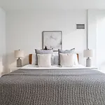 Modern 2Bd 1Ba At Mid West