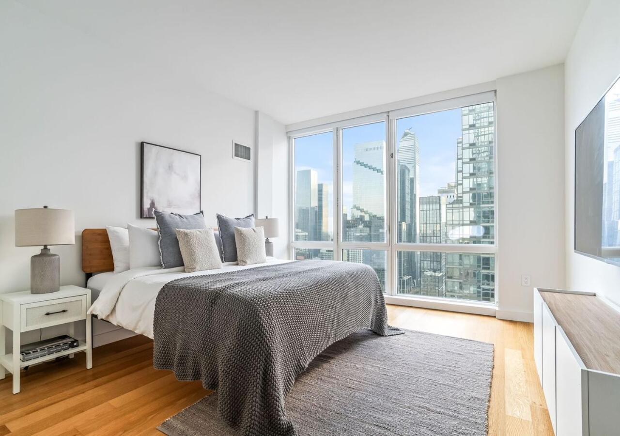 Modern 2bd 1ba At Mid West New York